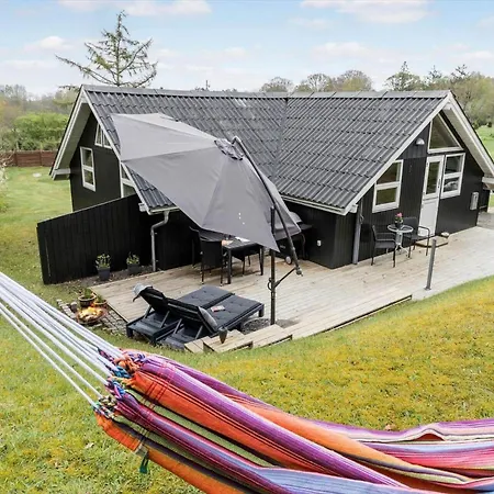 8923-allingabro-poppelvej-17 Semesterbostad *